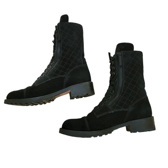 Chanel Quilted Suede CC Logo Combat Boots Black Moto Lace Up G29324 IT 37 6 6.5 - Picture 8 of 16